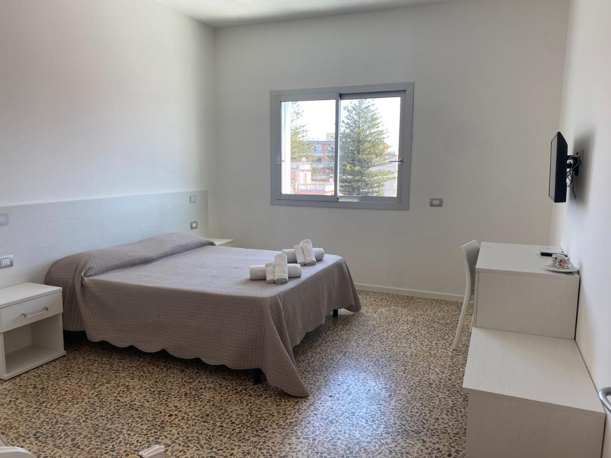 אולביה Molo Brin Rooms & Suites מראה חיצוני תמונה