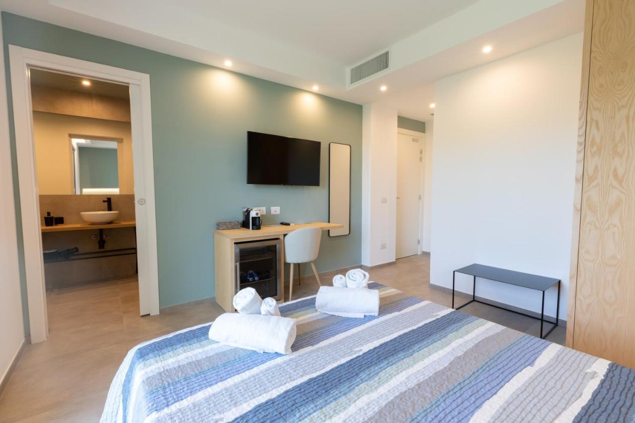אולביה Molo Brin Rooms & Suites מראה חיצוני תמונה